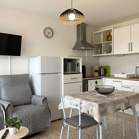 T1 Avec Balcon, Clim, Parking Et Wifi A - Fr-1-553-259 *